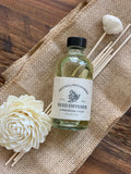 Reed Diffuser with Rattan Reeds and Sola Flowers